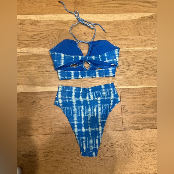 Aerie Blue and White Tie-Dye Bikini - Picture 5 of 8
